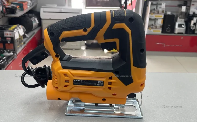 Электролобзик DEKO DKJS750