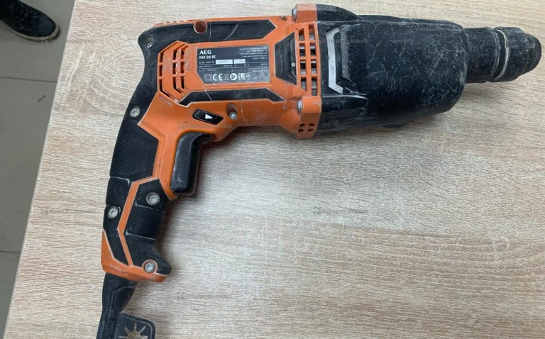 перфоратор AEG KH 24 IE