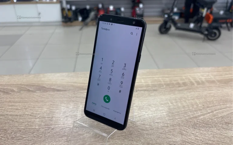 Samsung Galaxy J6 3/32 ГБ