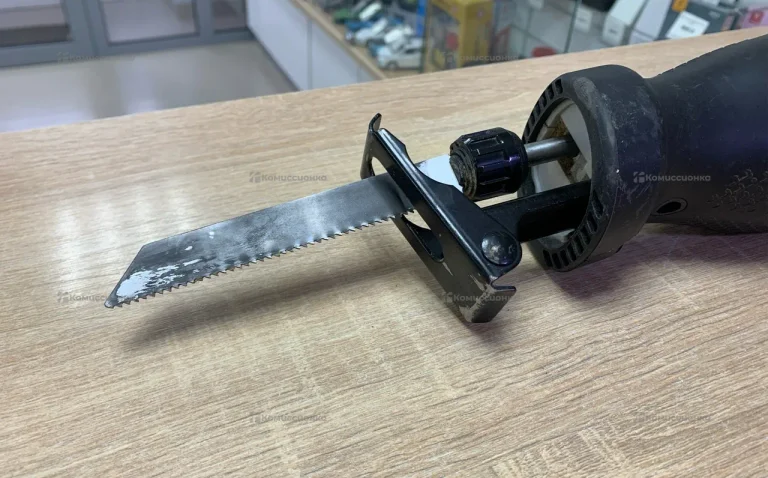 Сабельная пила macallister