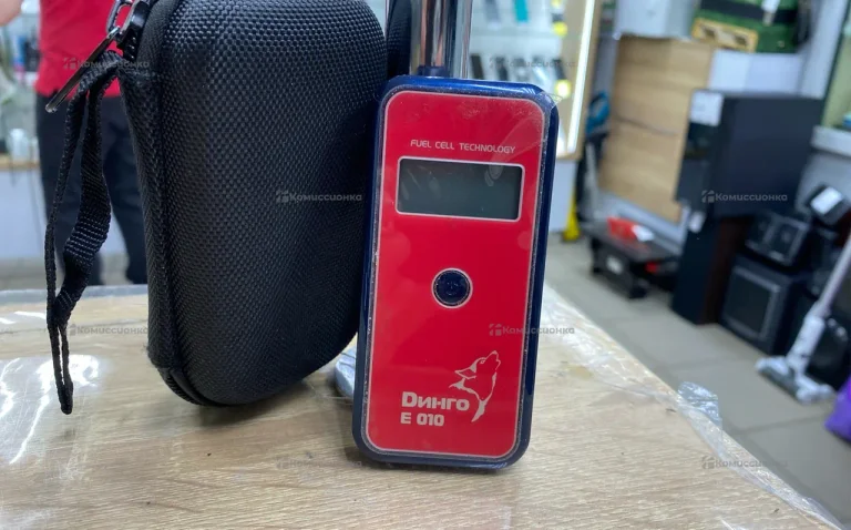 Алкотестер Dинго E 010