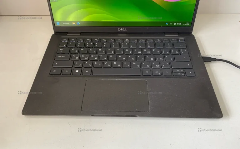 Ноутбук Dell Latitude 7320