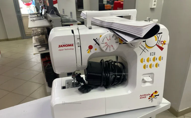 Швейная машина  janome 4045