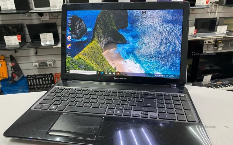 Ноутбук Packard bell a8-4500/4gb/7640hd/250ssd