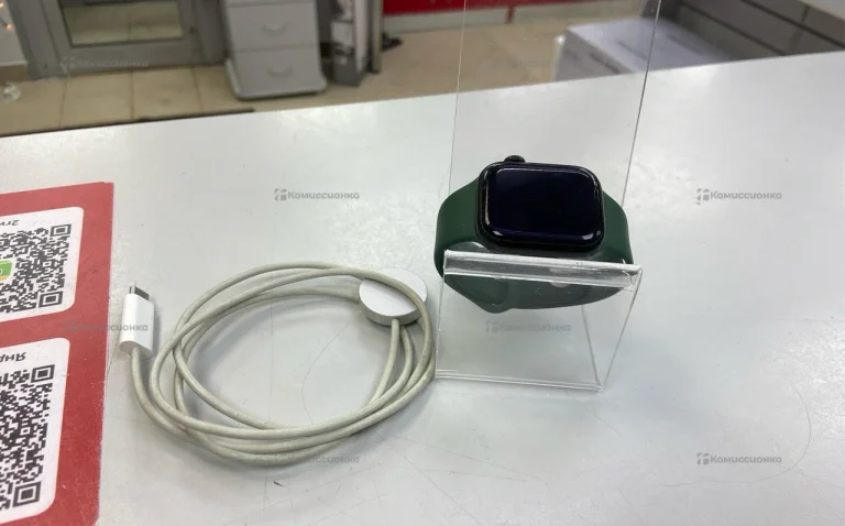 Часы  Apple Watch series 7 41 mm