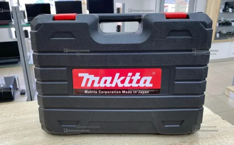перфоратор аккумуляторный Makita (реп)