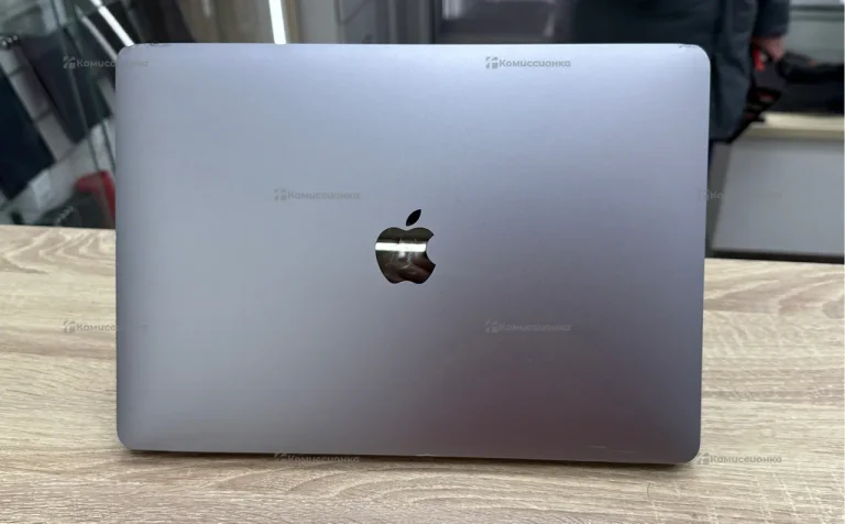 Ноутбук  Macbook Air 13 M1 2020