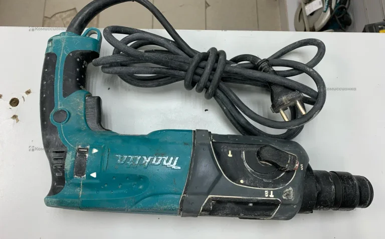 Перфоратор makita HR2470