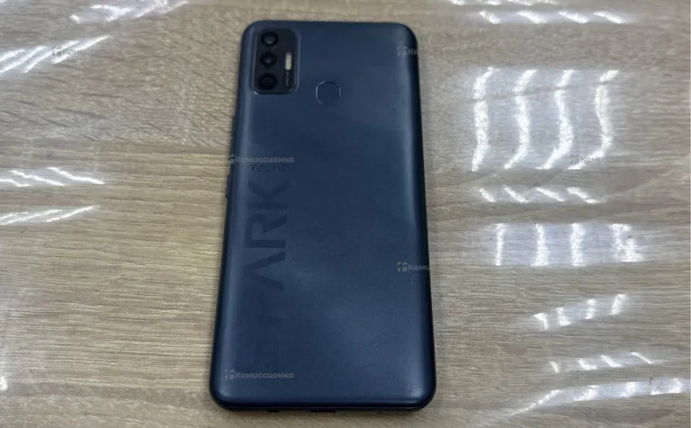 Tecno Spark 7 4/64 ГБ