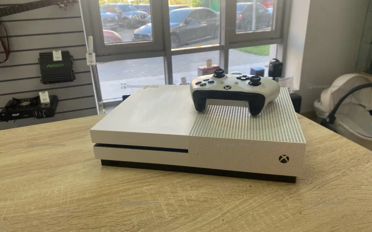 Приставка Xbox One S 1 ТБ