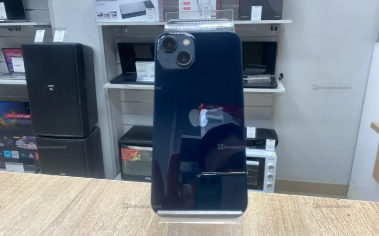 Apple iPhone 13 4/128 ГБ