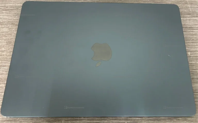 MacBook Air M2