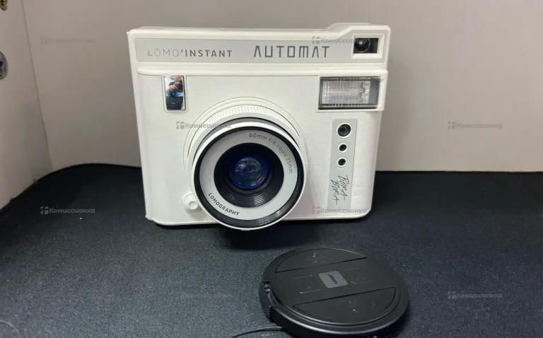 Фотоаппарат полароид Lomo’instant Automat