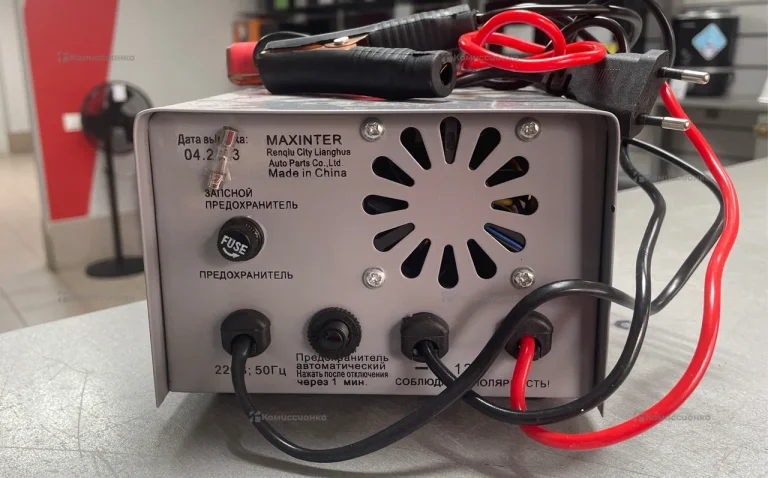 Зарядное устройство MAXINTER PLUS-10AT