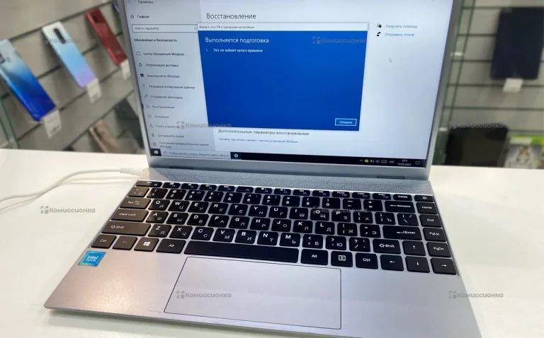 Ноутбук  intel j3710