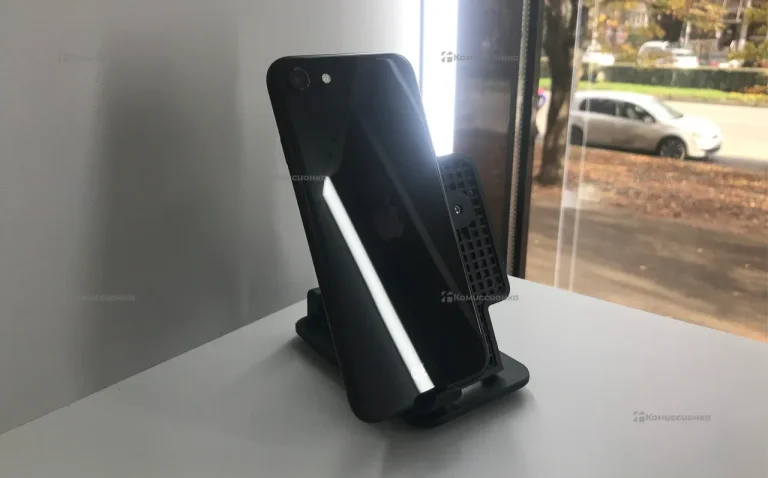 Apple iPhone SE 2/64 ГБ