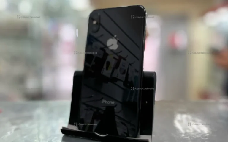 Apple iPhone X 3/256 ГБ