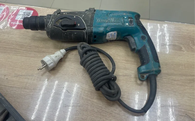 Перфоратор makita HR2470