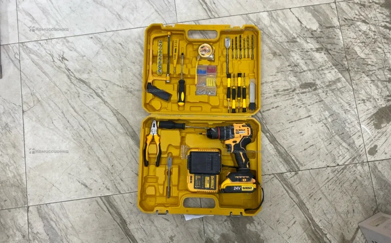 DEWALT 24v реплика