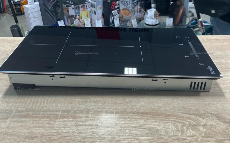 Варочная панель TUVIO HRD81WBB1