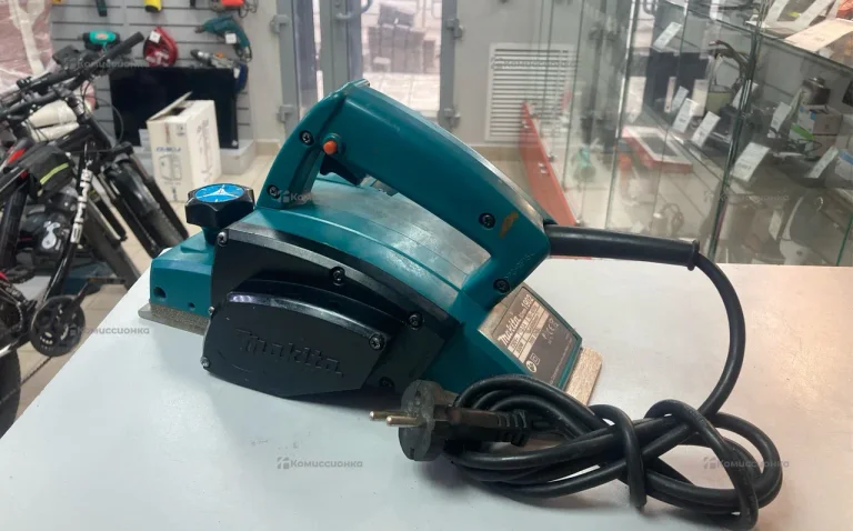 Рубанок Makita 1907
