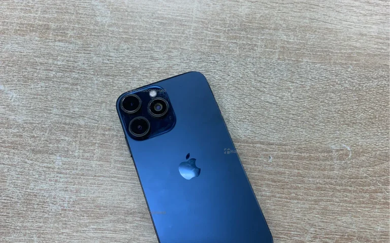 Apple iPhone XR 3/64 ГБ