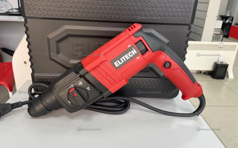 Перфоратор Elitech П240РЭМ.