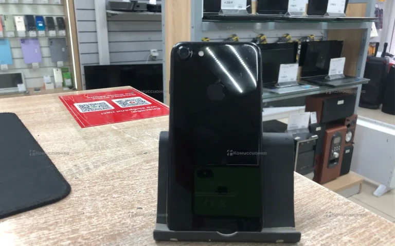 Apple iPhone 7 2/32 ГБ