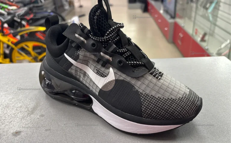 Кроссовки Nike air max 37.5