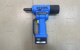 Заклепочник Gesipa AccuBird