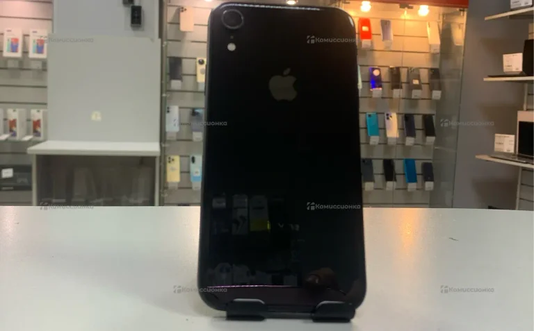 Apple iPhone XR 3/128 ГБ