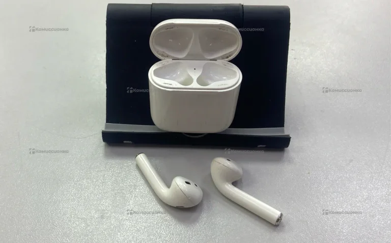 Наушники Apple AirPods