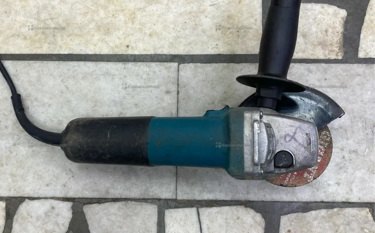 УШМ Makita 9558HN