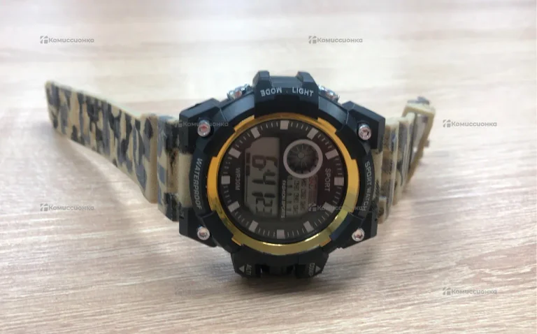 Часы  Sport Watch