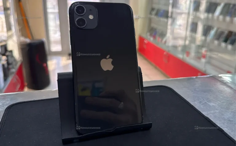 Apple iPhone 11 4/64 ГБ