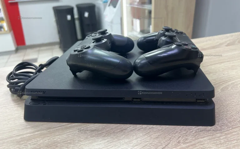 Приставка PS4. PS4 Fat 1Tb