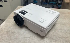 Проектор  luckyroad