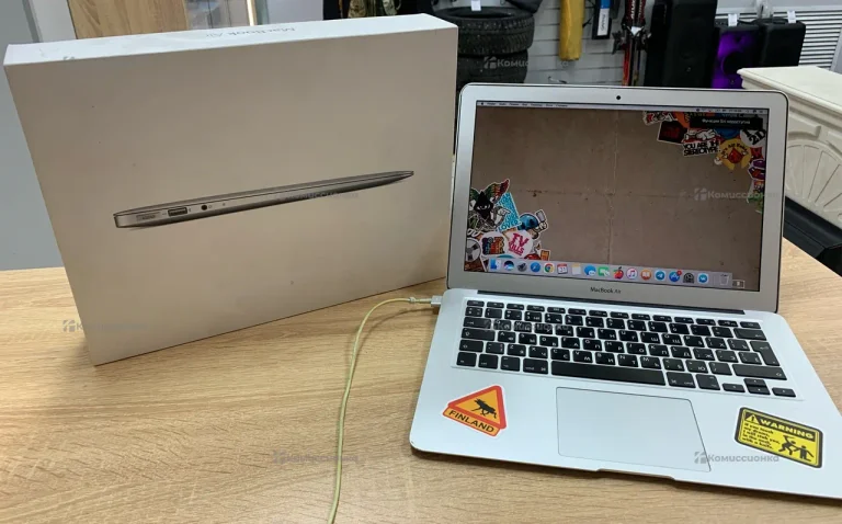 Ноутбук Apple MacBook Air 2013