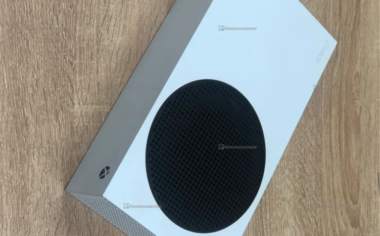 Приставка Xbox Series S 512 ГБ.