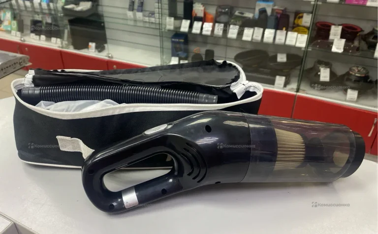 Автомобильный пылесос