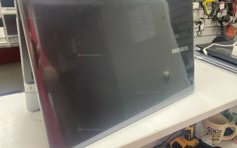 Ноутбук  Samsung