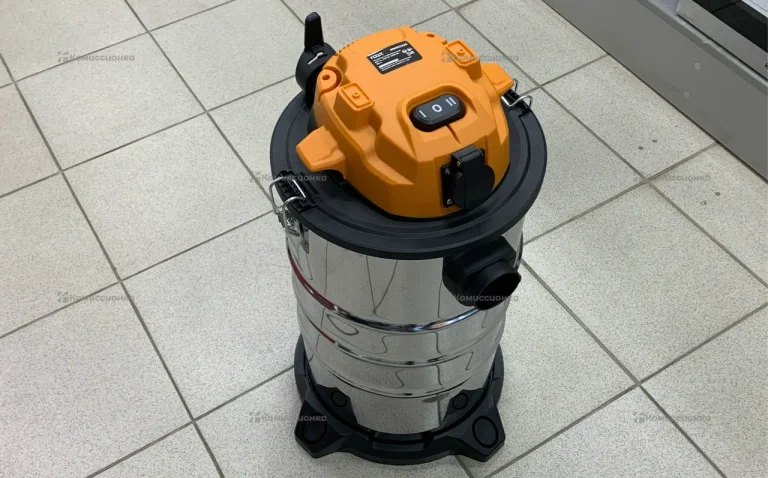 Строительный пылесос Razz MWD232S