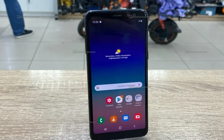 Samsung Galaxy A8 4/32Gb