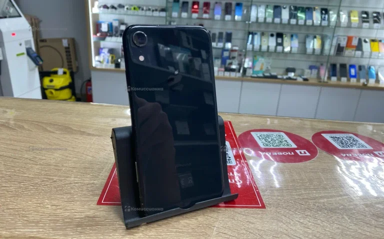 Apple iPhone XR 3/64 ГБ