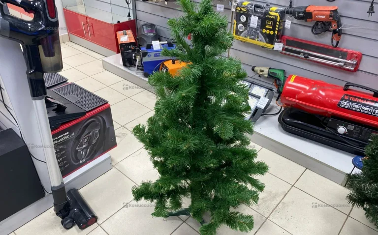 Ёлка искусственная