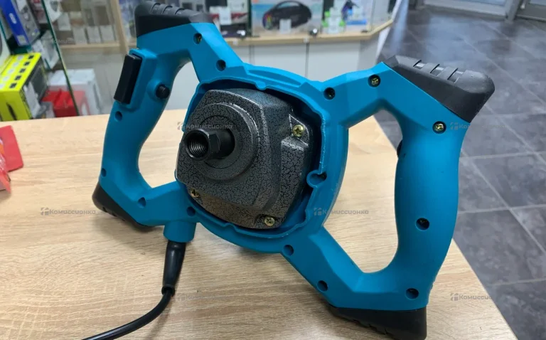 Строительный миксер Miura UTO1800