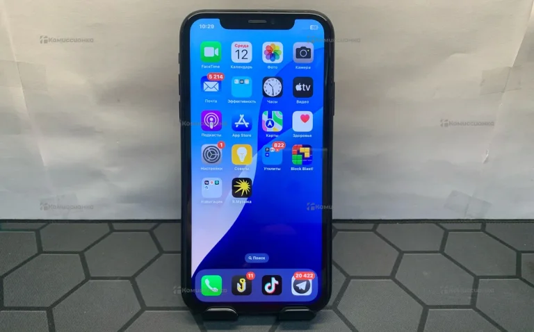 Apple iPhone XR 3/64 ГБ