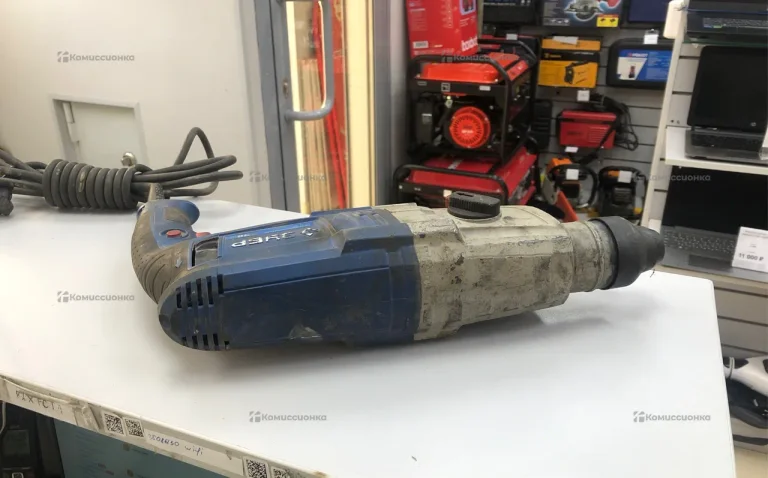 Перфоратор ЗУБР ЗП-30-900К