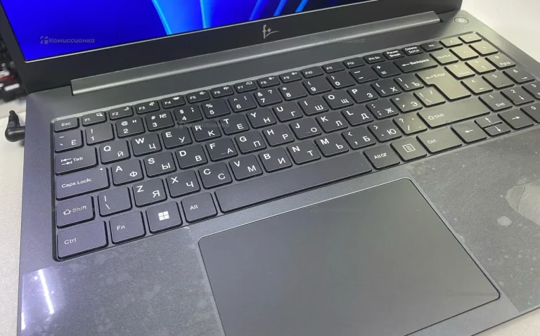 Ноутбук Fly i3-1215u/8gb/256gb