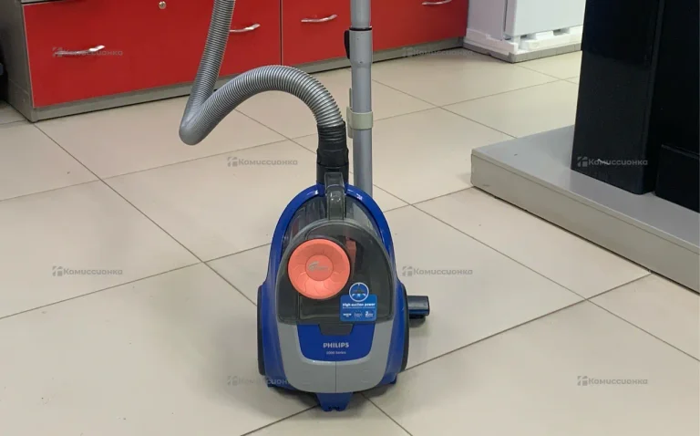 Пылесос  Phillips 2000 series